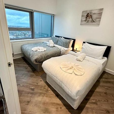 Alarabi Apartments-Two Bedrooms Apartment London Borough of London Borough of Croydon Exterior foto