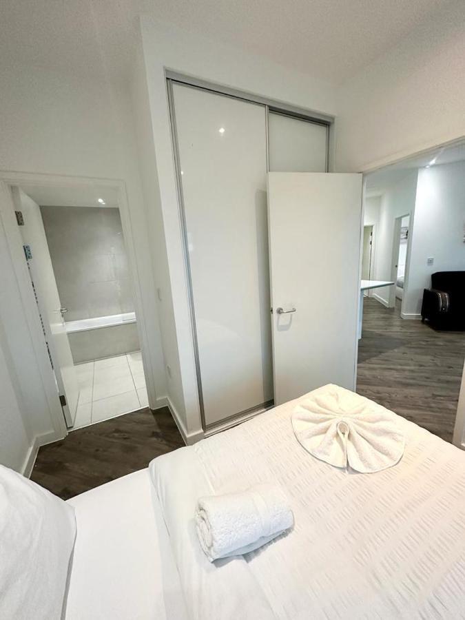 Alarabi Apartments-Two Bedrooms Apartment London Borough of London Borough of Croydon Exterior foto